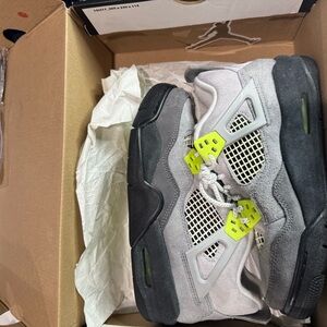 Jordan 4 95 Neon SE Size 3.5Y